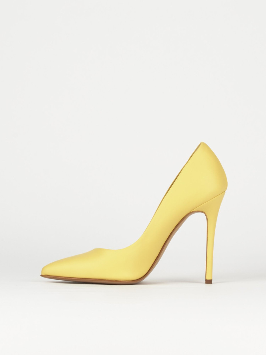 Yellow leather heels top