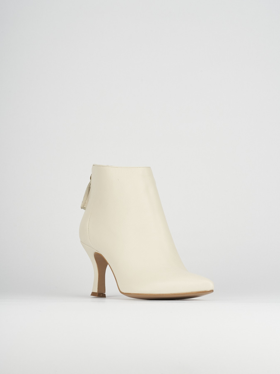 Tronchetto tacco 5 cm beige pelle