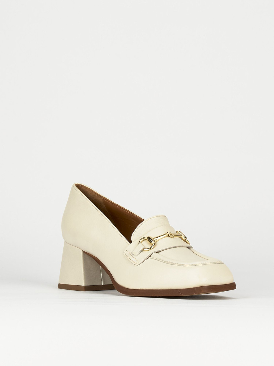 Mocassini tacco 5cm pelle beige