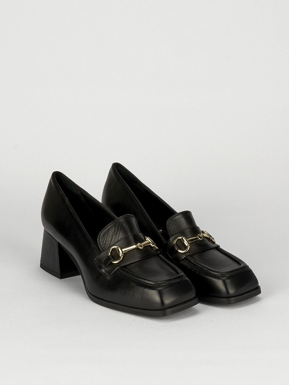 Loafers heel 5 cm black leather