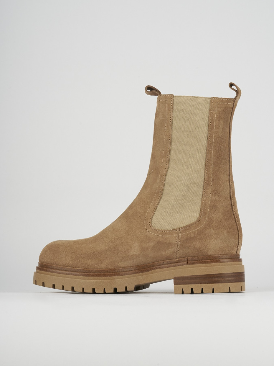 Beige suede chelsea boots womens sales