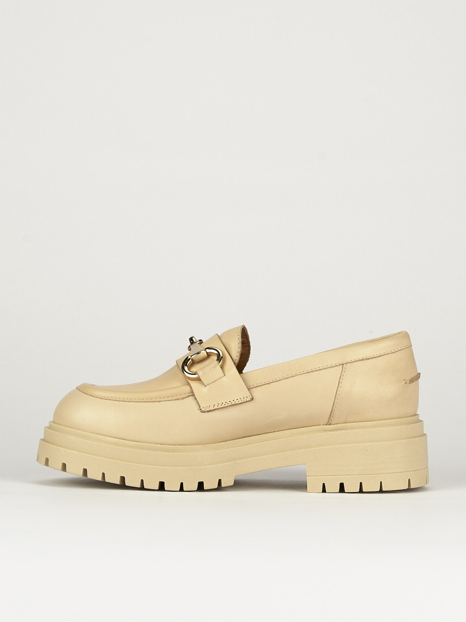 Mocassino tacco 1 cm beige pelle