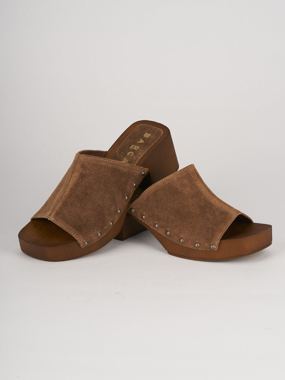 Slippers heel 5 cm brown chamois