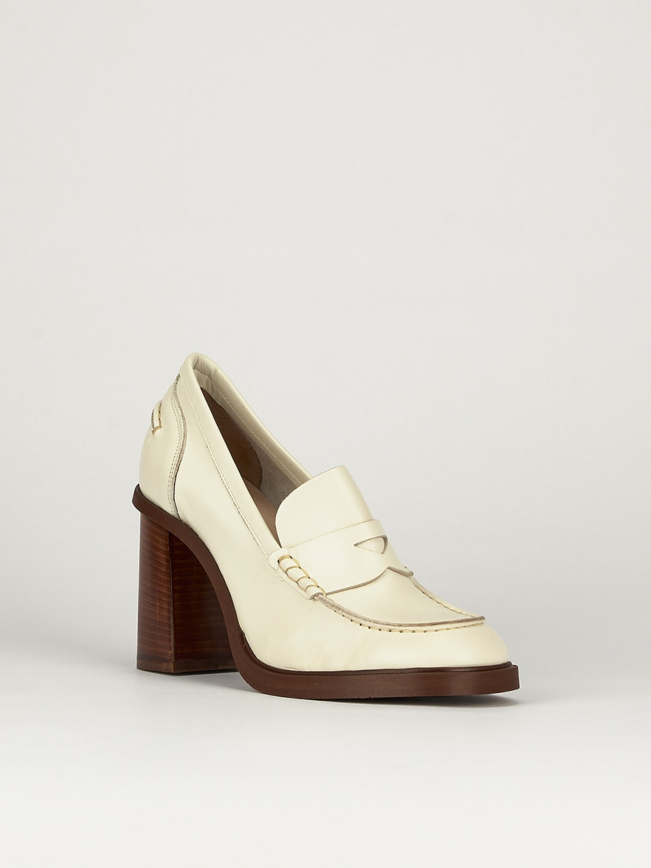 Mocassino tacco 9 cm beige pelle