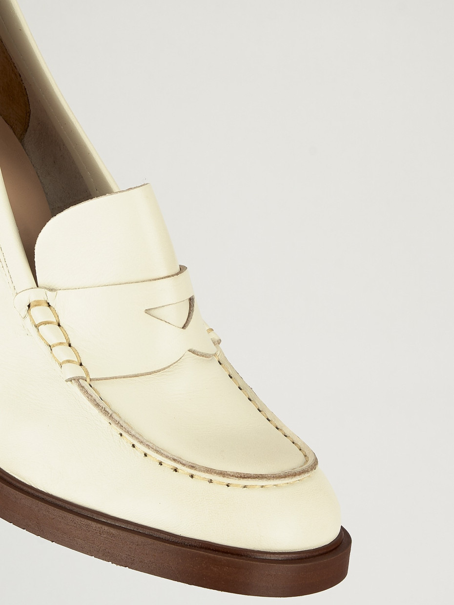 Mocassino tacco 9 cm beige pelle