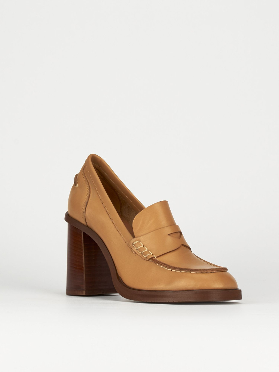 Mocassino tacco 9 cm marrone pelle