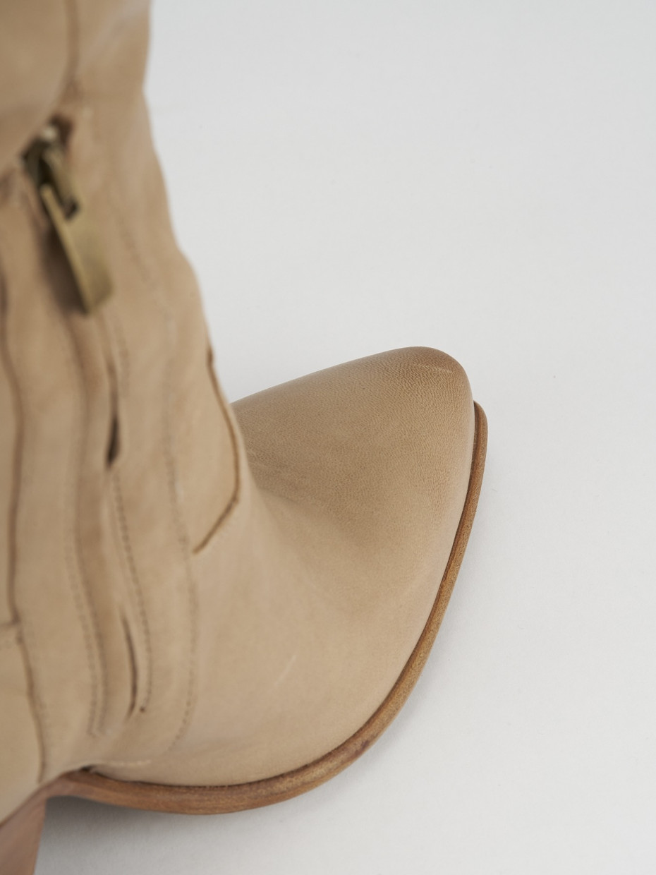 Stivale tacco 8 cm beige pelle