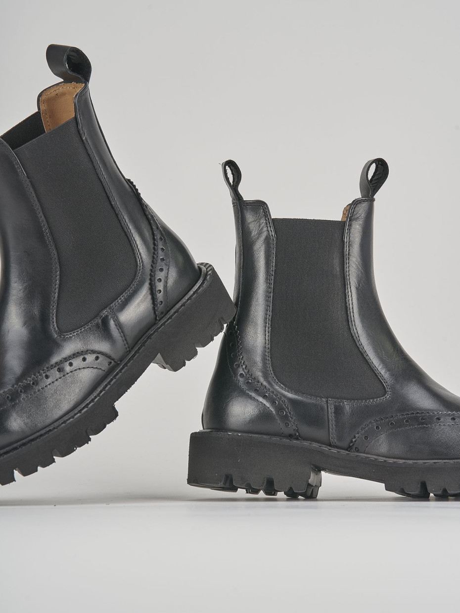 Low heel ankle boots heel 2 cm black leather