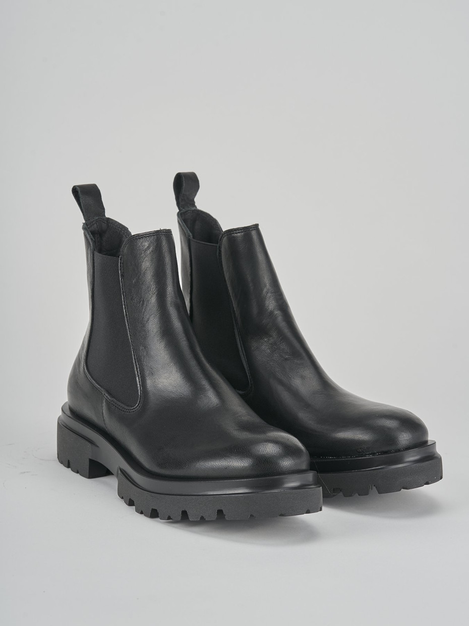 Low heel ankle boots heel 3 cm black leather