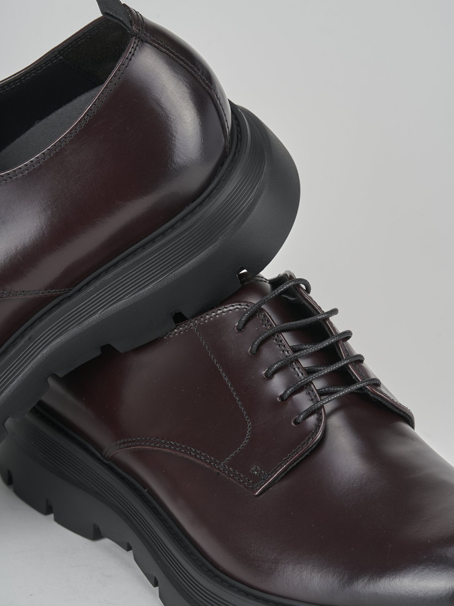 Lace-up shoes bordeaux leather