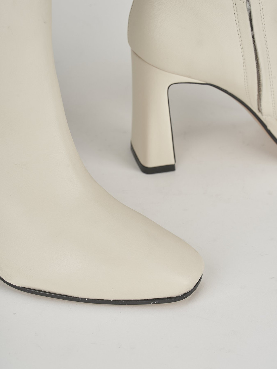 High heel boots heel 10 cm white leather