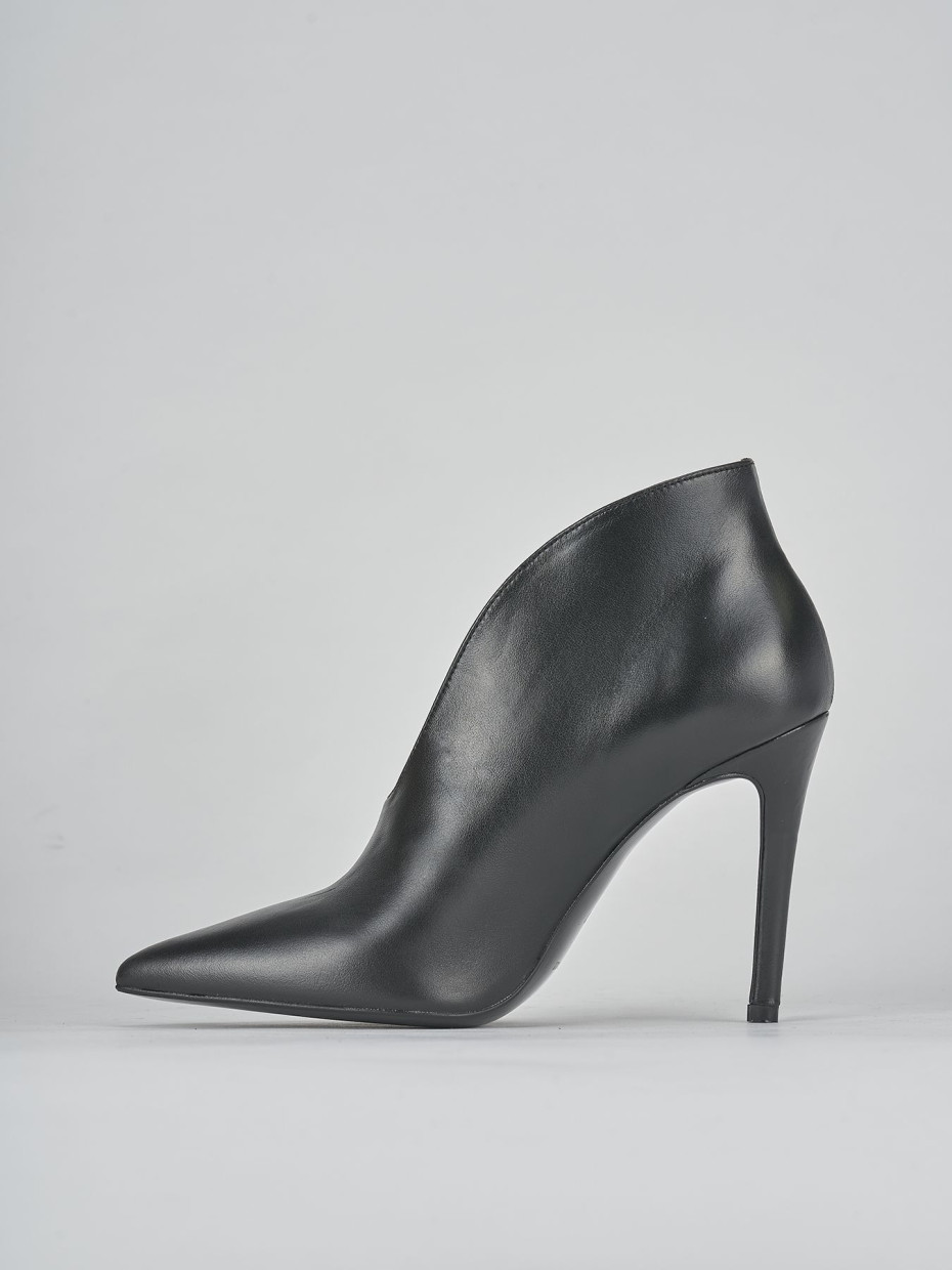 Stivaletto tacco 10 cm nero pelle