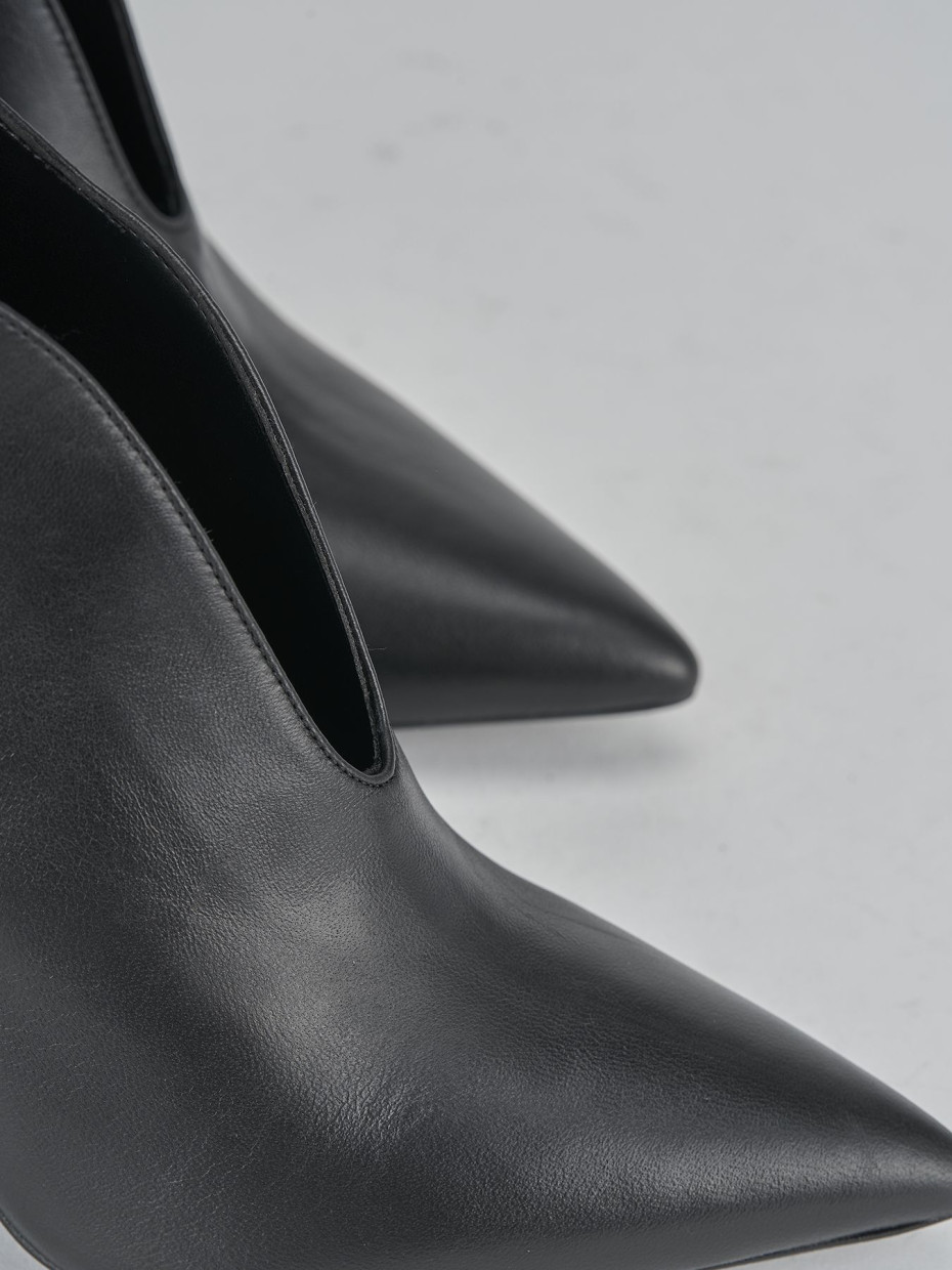 Stivaletto tacco 10 cm nero pelle