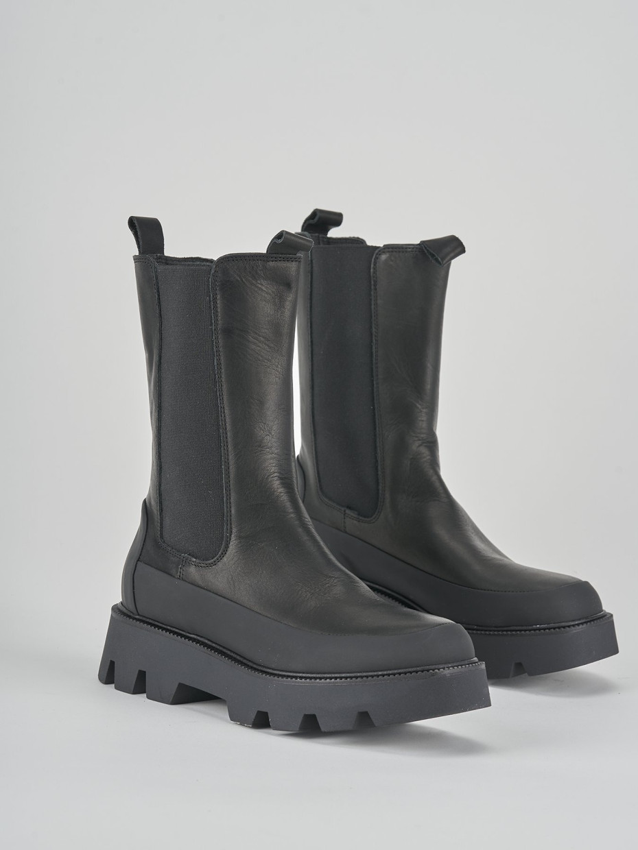 Stivaletti tacco 3cm pelle nero