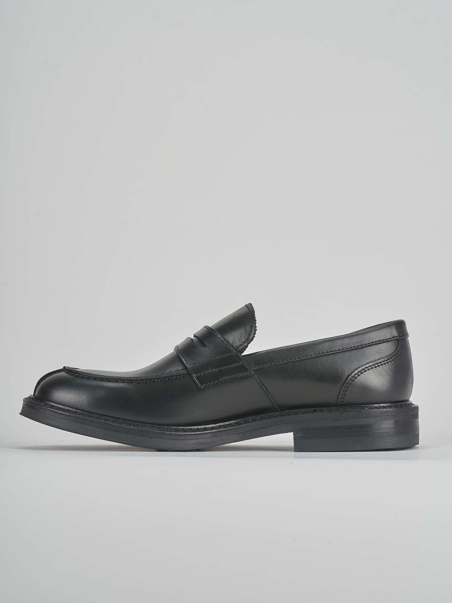 Loafers black leather