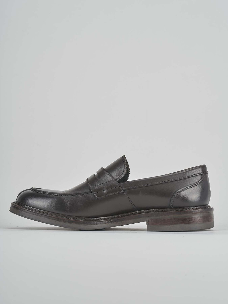 Loafers dark brown leather