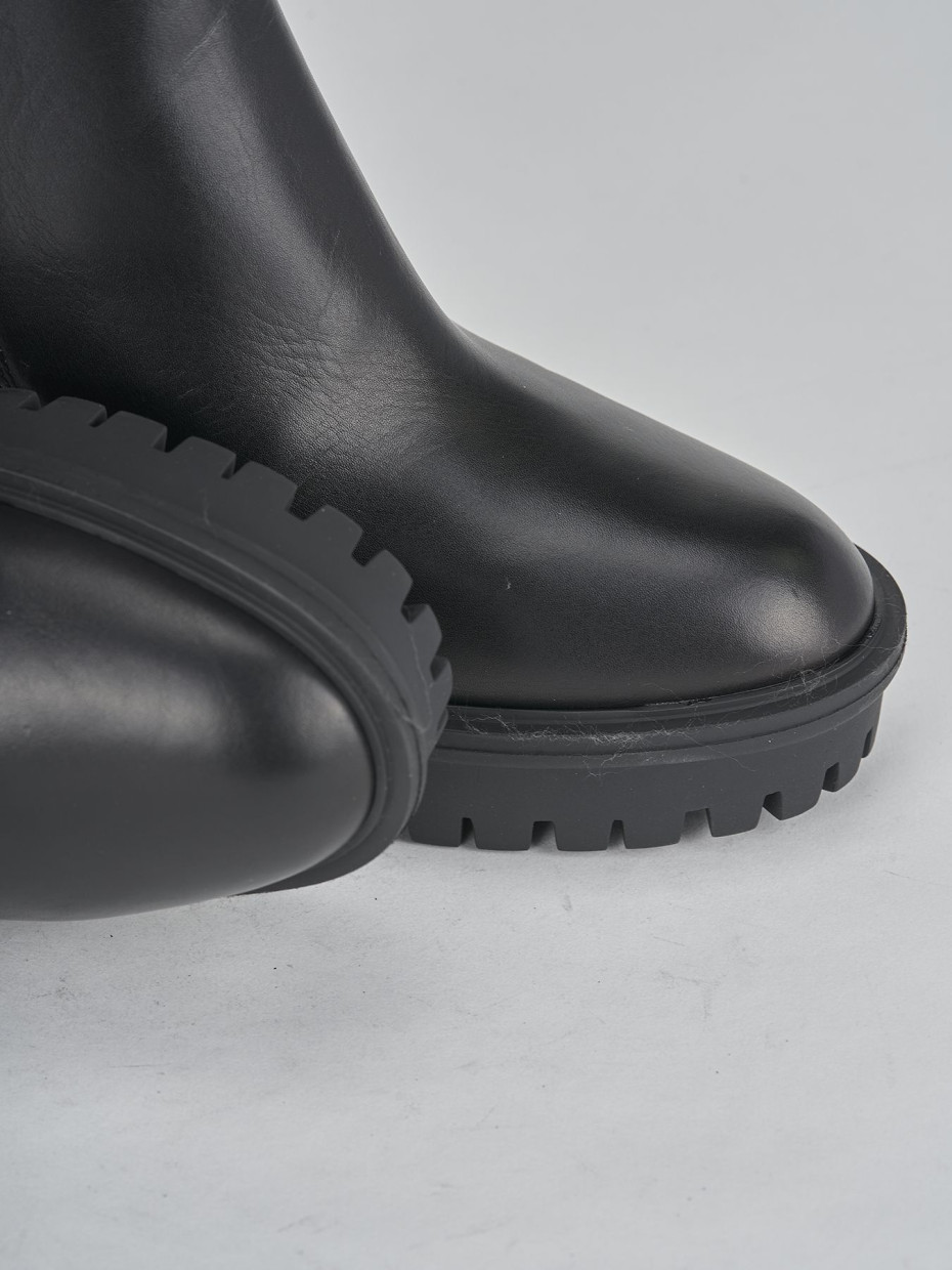Stivaletti tacco 7cm pelle nero
