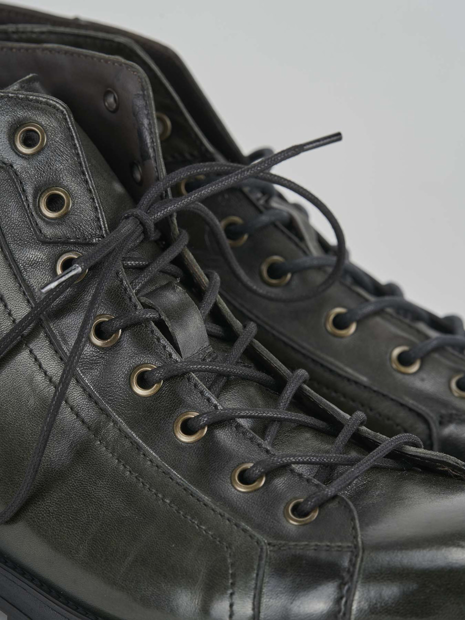 Combat boots green leather