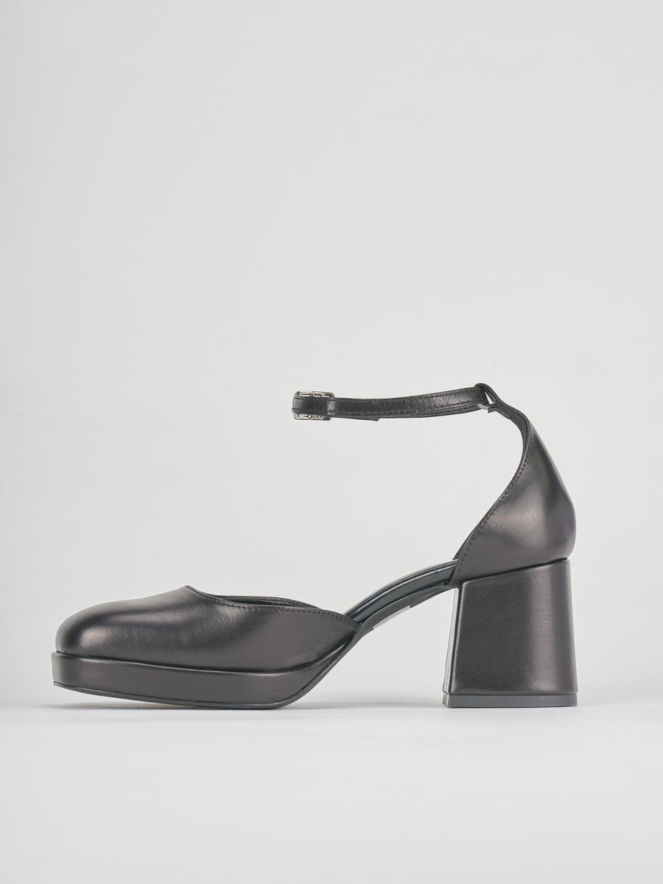 Bebe' tacco 5 cm nero pelle