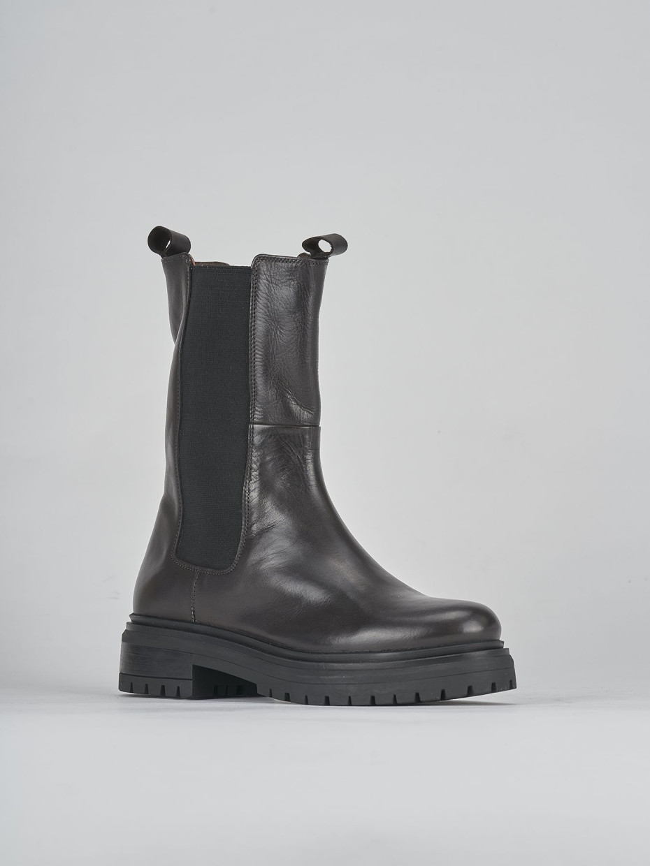 Stivaletto tacco 2 cm testa pelle
