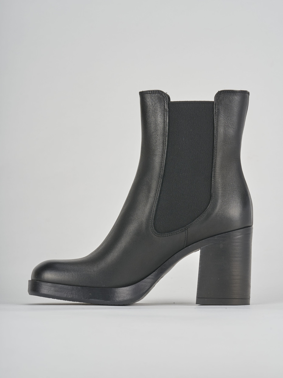 High heel ankle boots heel 8 cm black leather