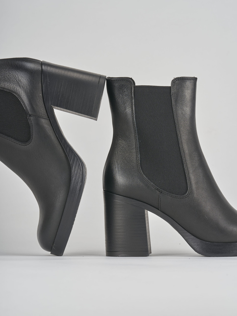 High heel ankle boots heel 8 cm black leather