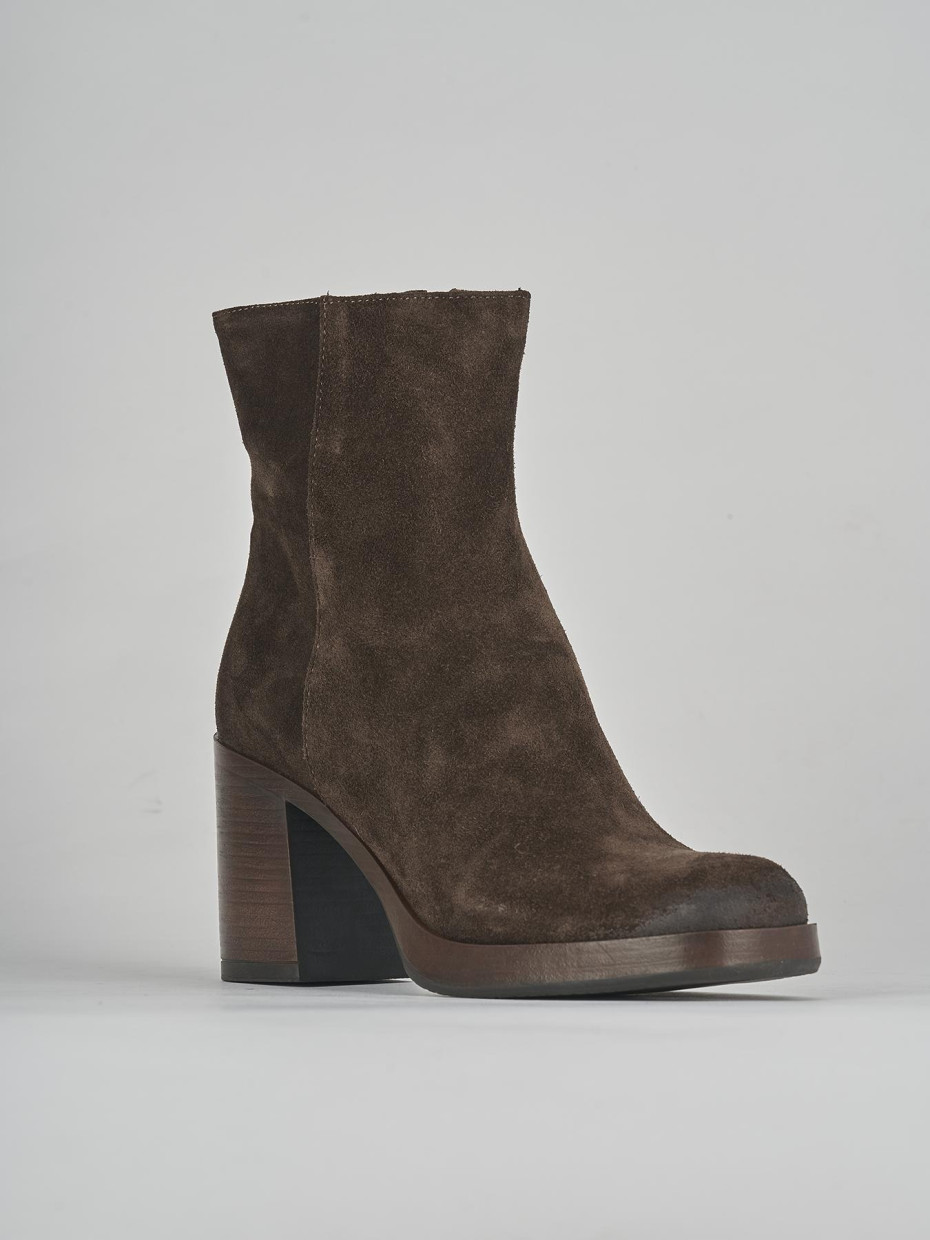 Stivaletto tacco 8cm testa camoscio