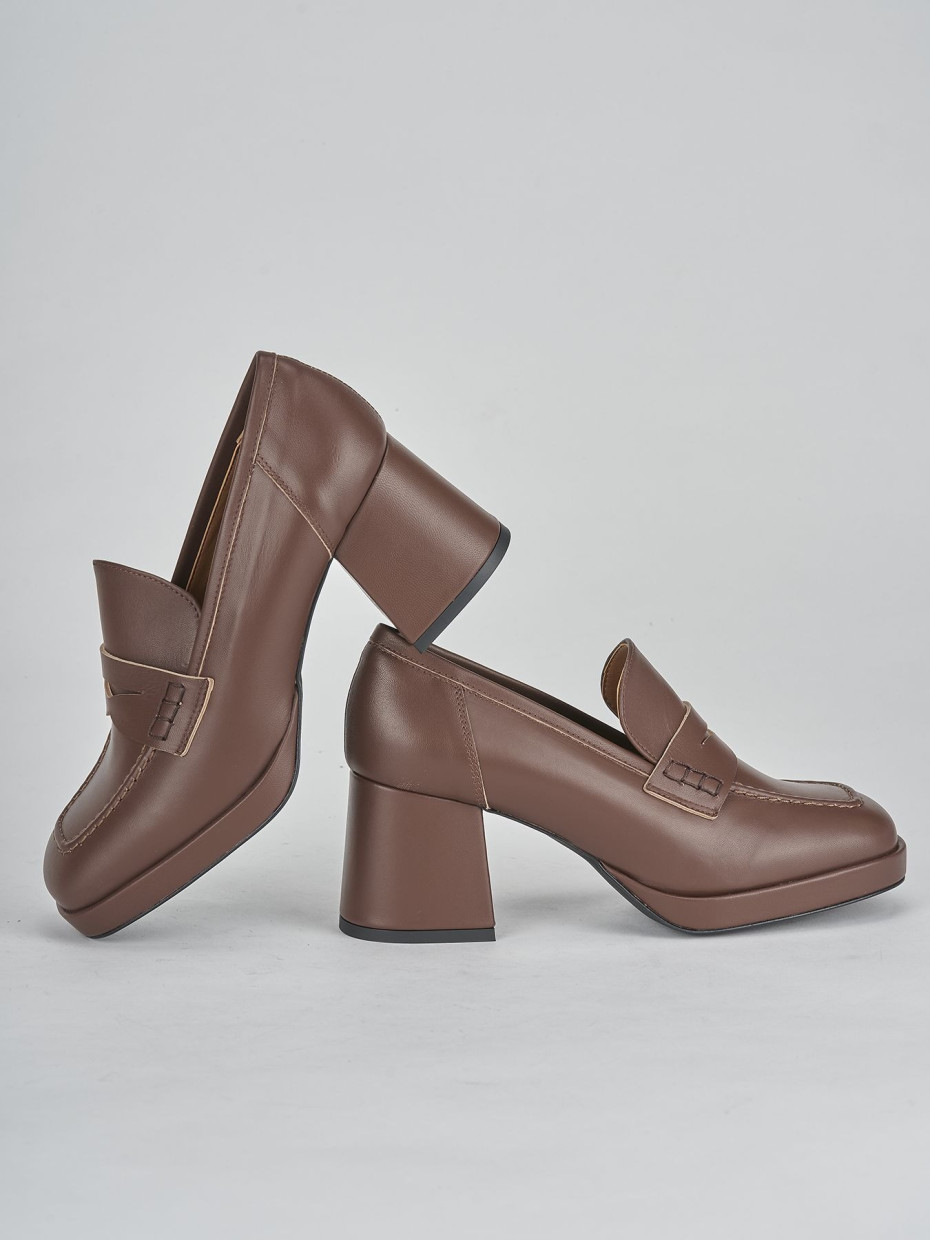 Loafers heel 7 cm brown leather