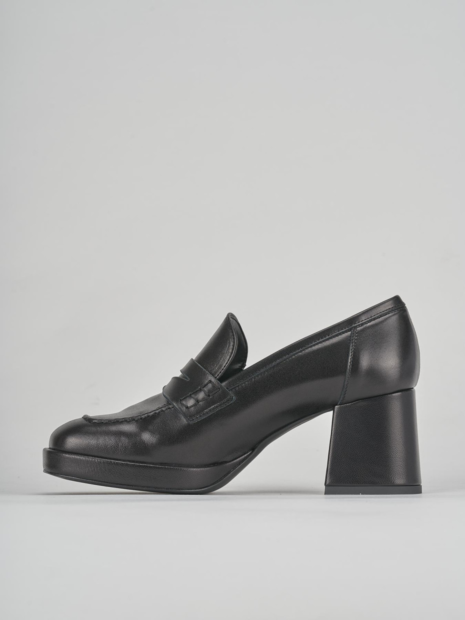 Loafers heel 7 cm black leather