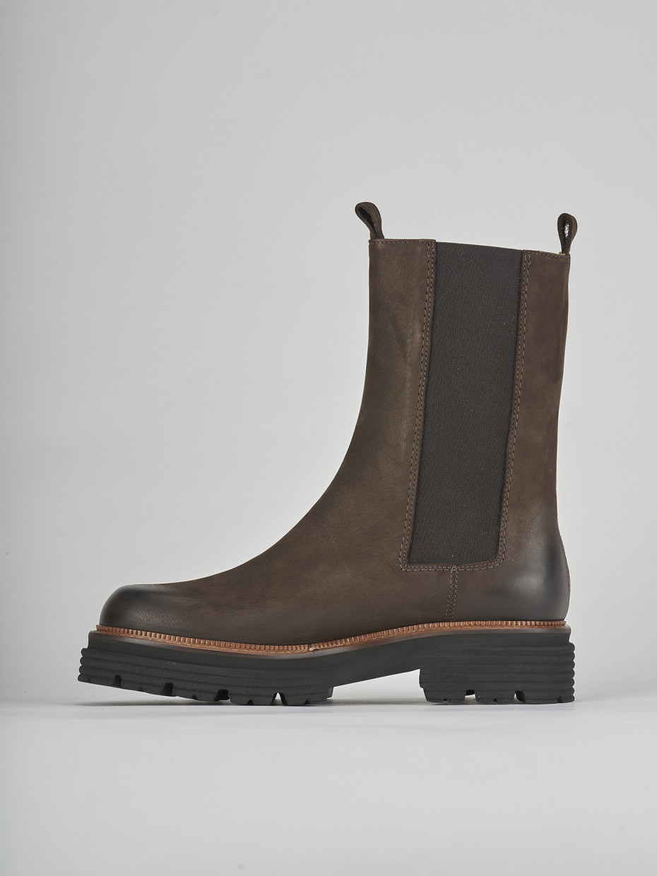 Stivale tronchetto chelsea tacco 2 cm testa nabuk