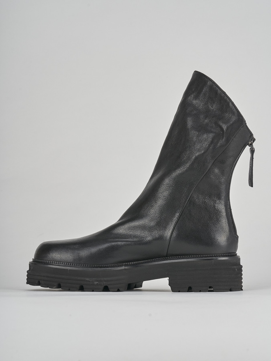 Low heel ankle boots heel 2 cm black leather