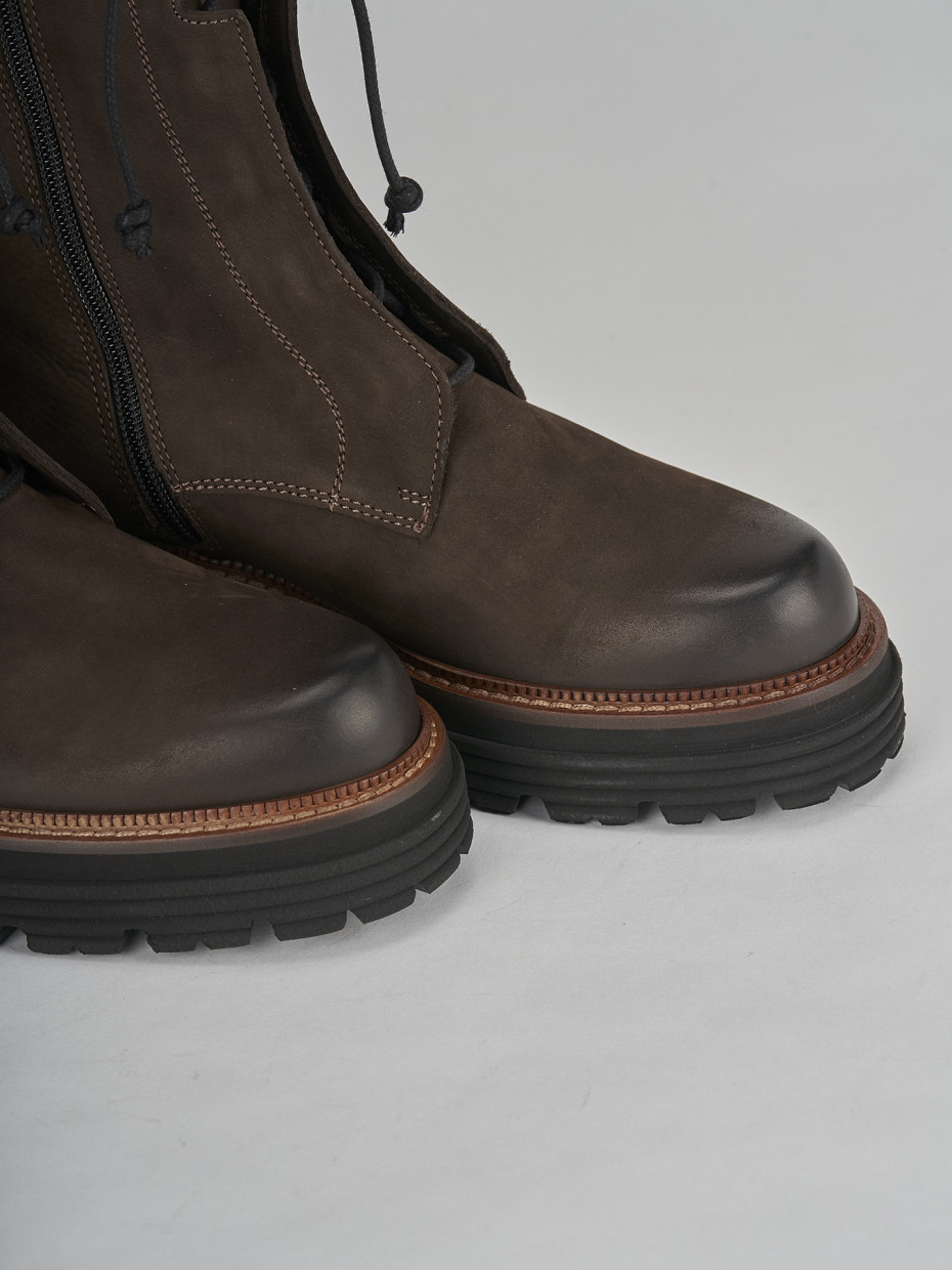Combat boots heel 2 cm dark brown chamois