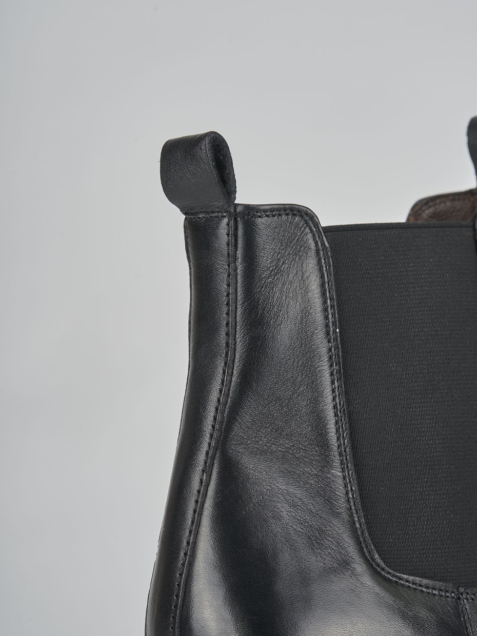 Stivaletti tacco 3cm pelle nero