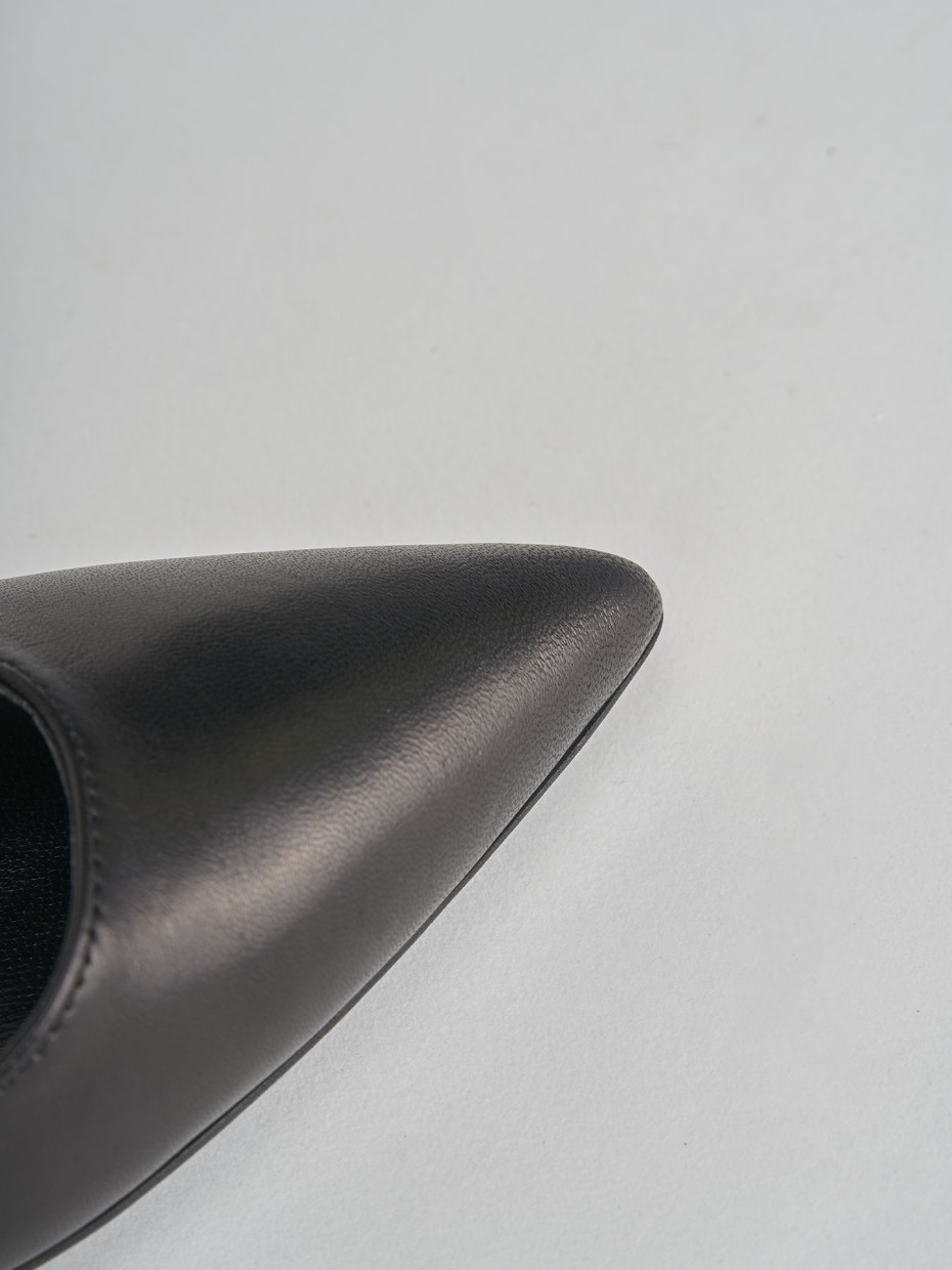Décolleté e slingback tacco 7cm pelle nero
