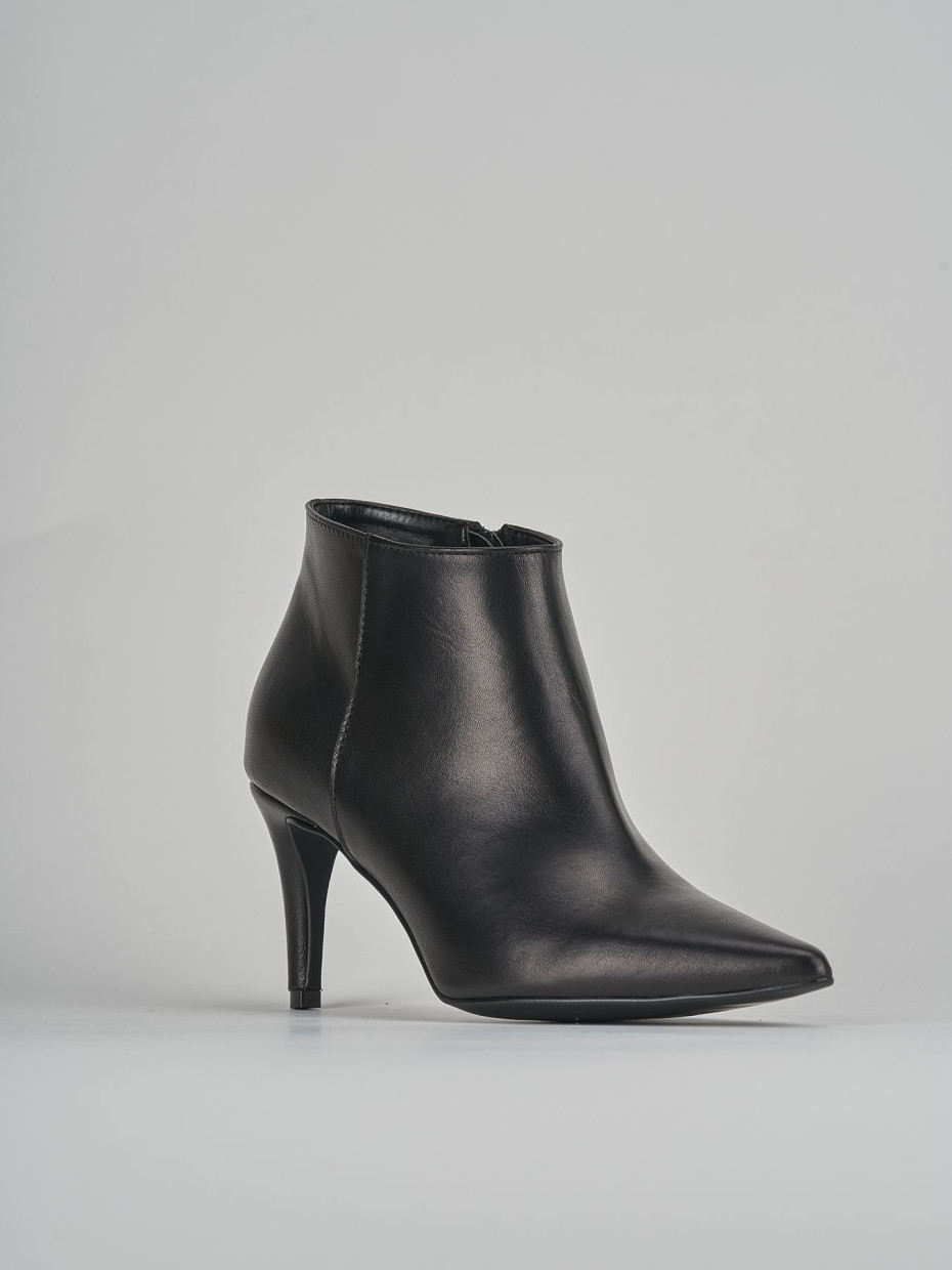 High heel ankle boots heel 7 cm black leather
