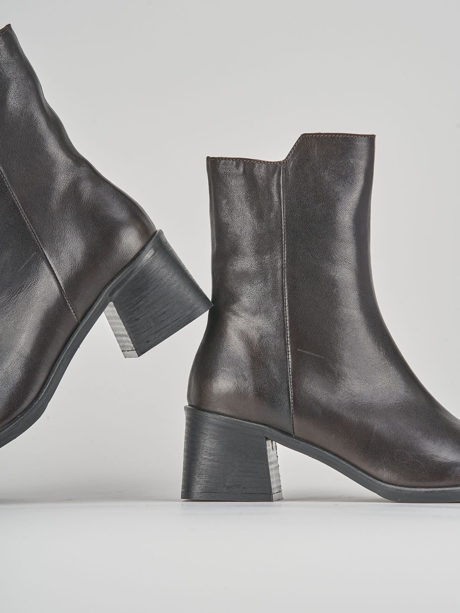 High heel ankle boots heel 6 cm dark brown leather