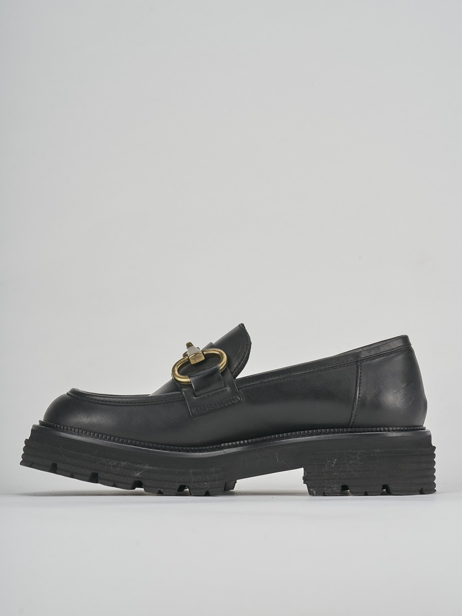 Mocassini tacco 2cm pelle nero