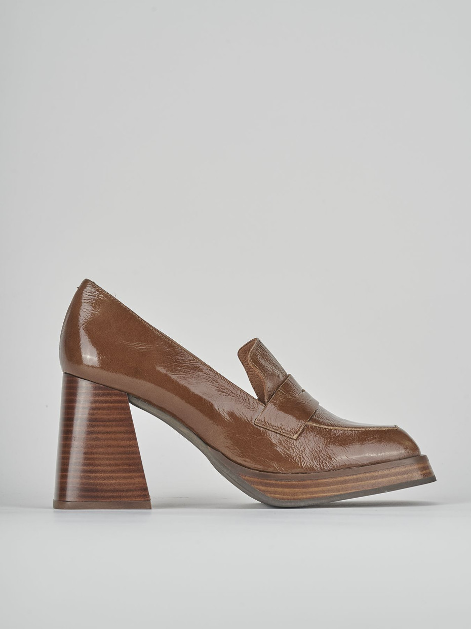 Loafers heel 9 cm brown leather