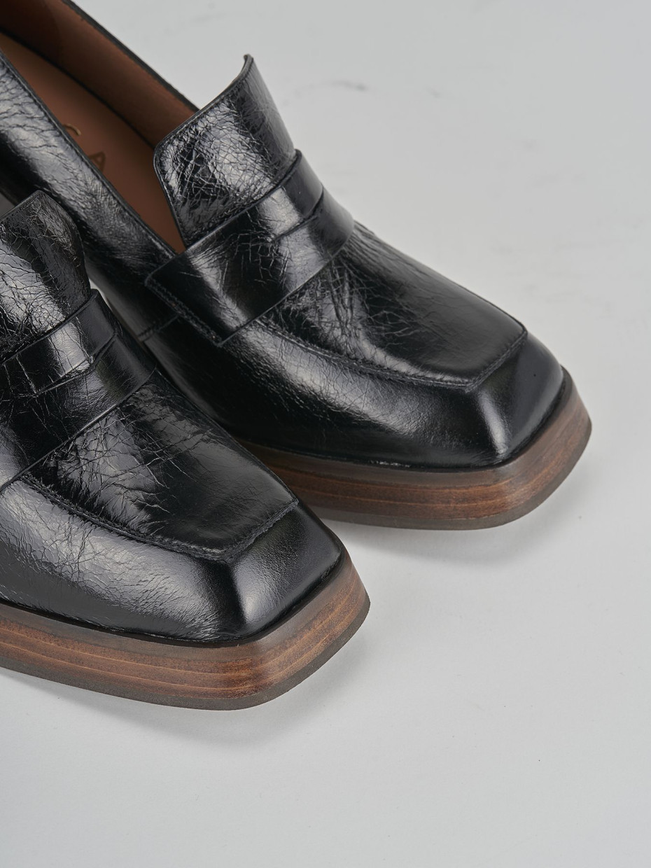 Loafers heel 9 cm black leather