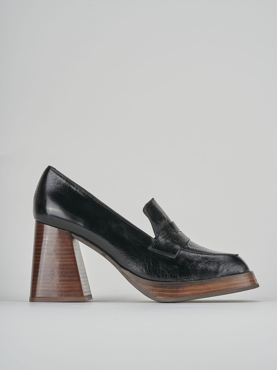 Loafers heel 9 cm black leather
