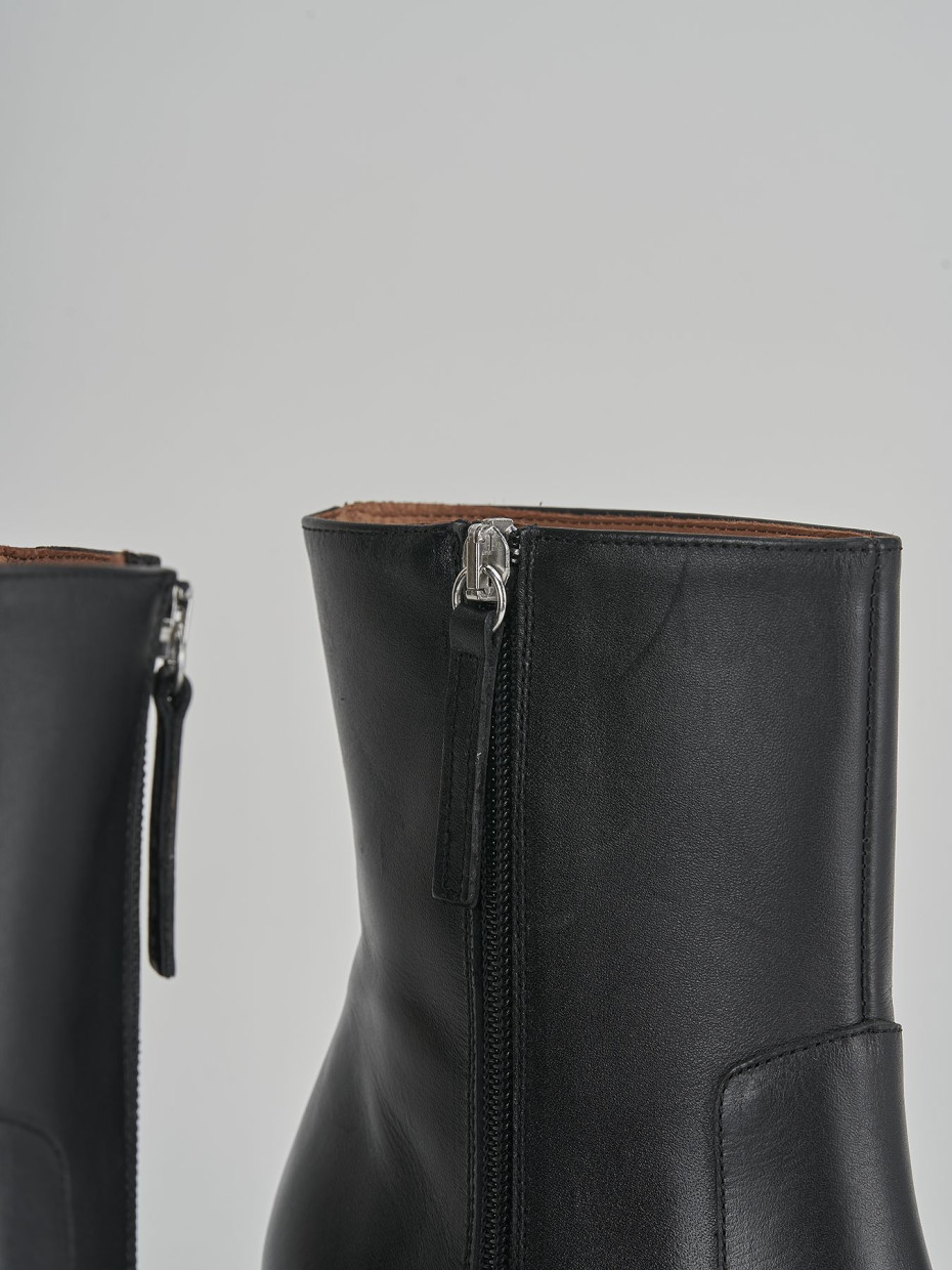Stivaletti tacco 6cm pelle nero
