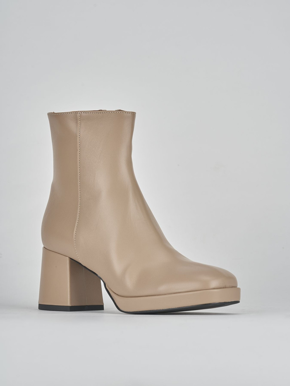 High heel ankle boots heel 5 cm brown leather