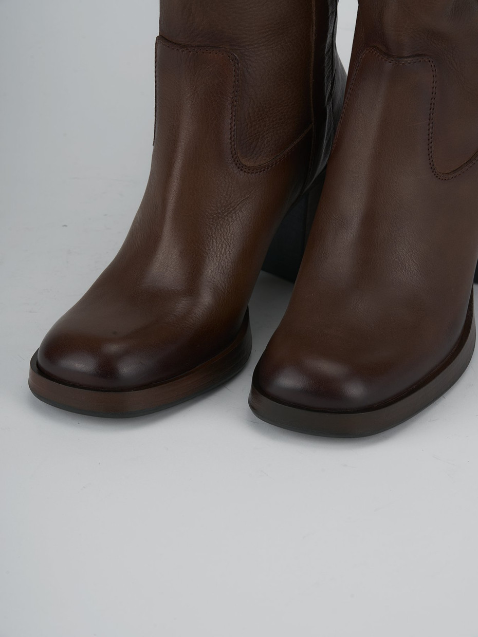 High heel boots heel 8 cm brown leather