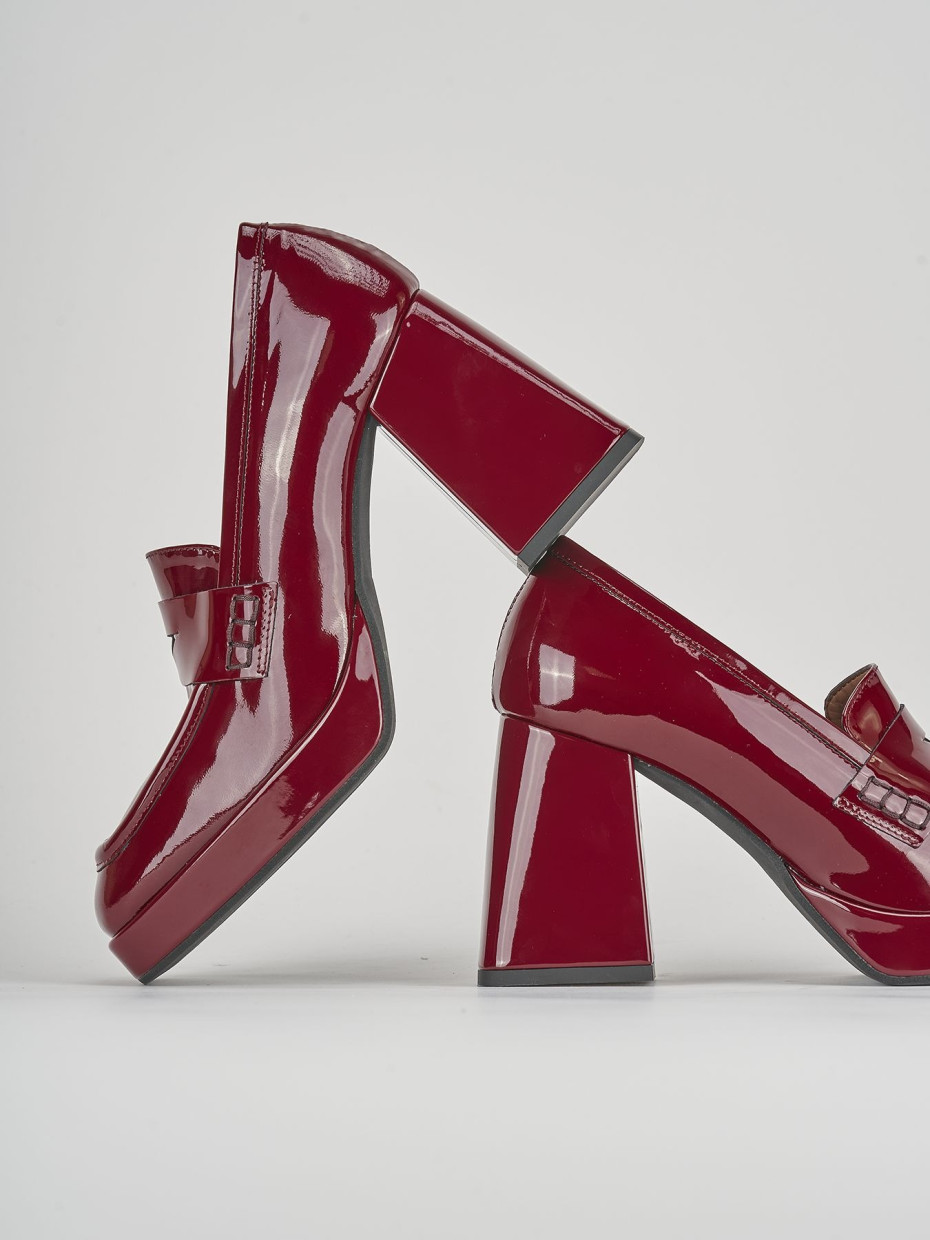 Mocassini tacco 7cm vernice bordo'