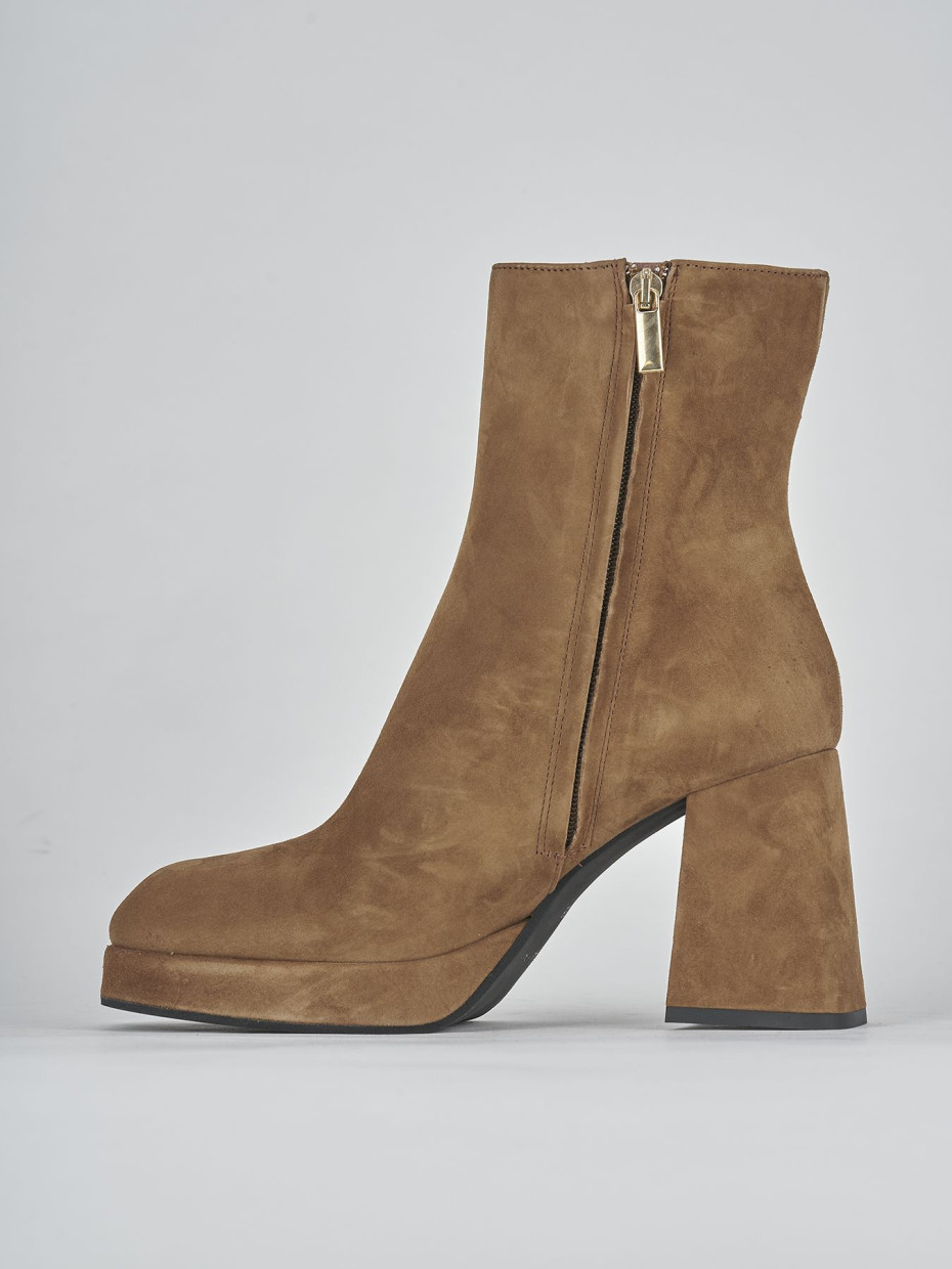 Stivaletti tacco 7cm camoscio marrone