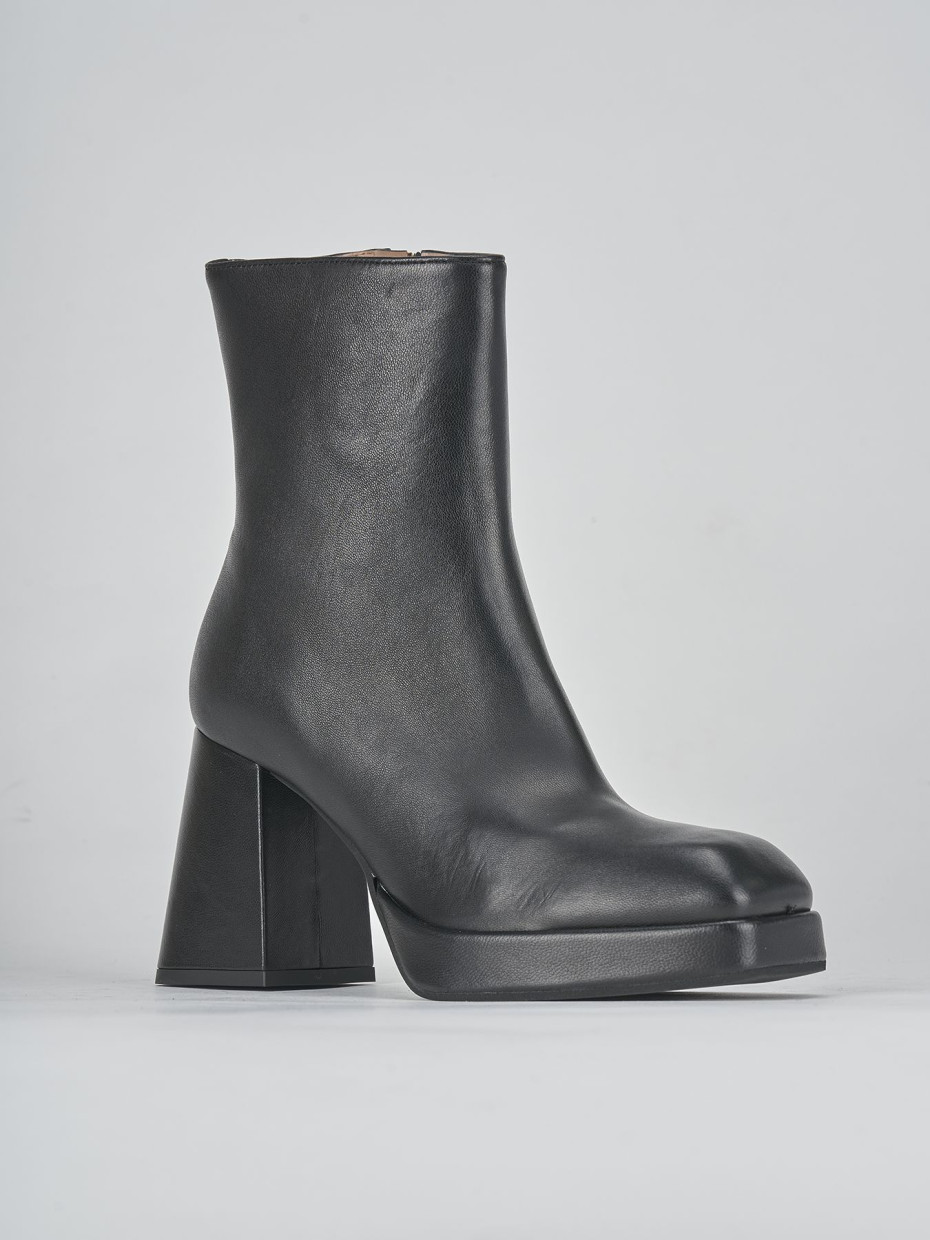 High heel ankle boots heel 7 cm black leather