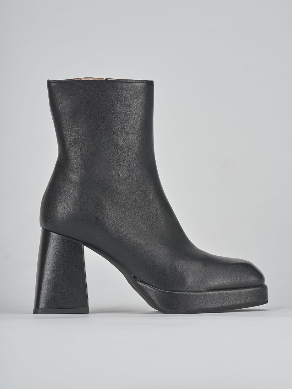 Stivaletti tacco 7cm pelle nero