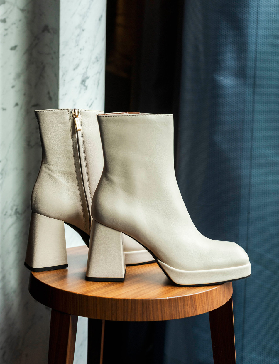High heel ankle boots heel 7 cm white leather