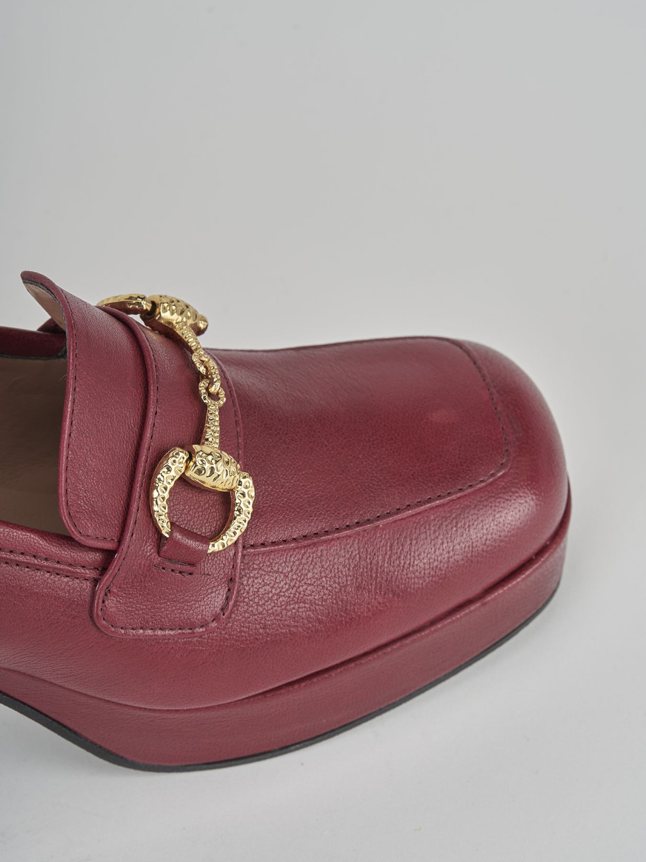 Loafers heel 7 cm bordeaux leather