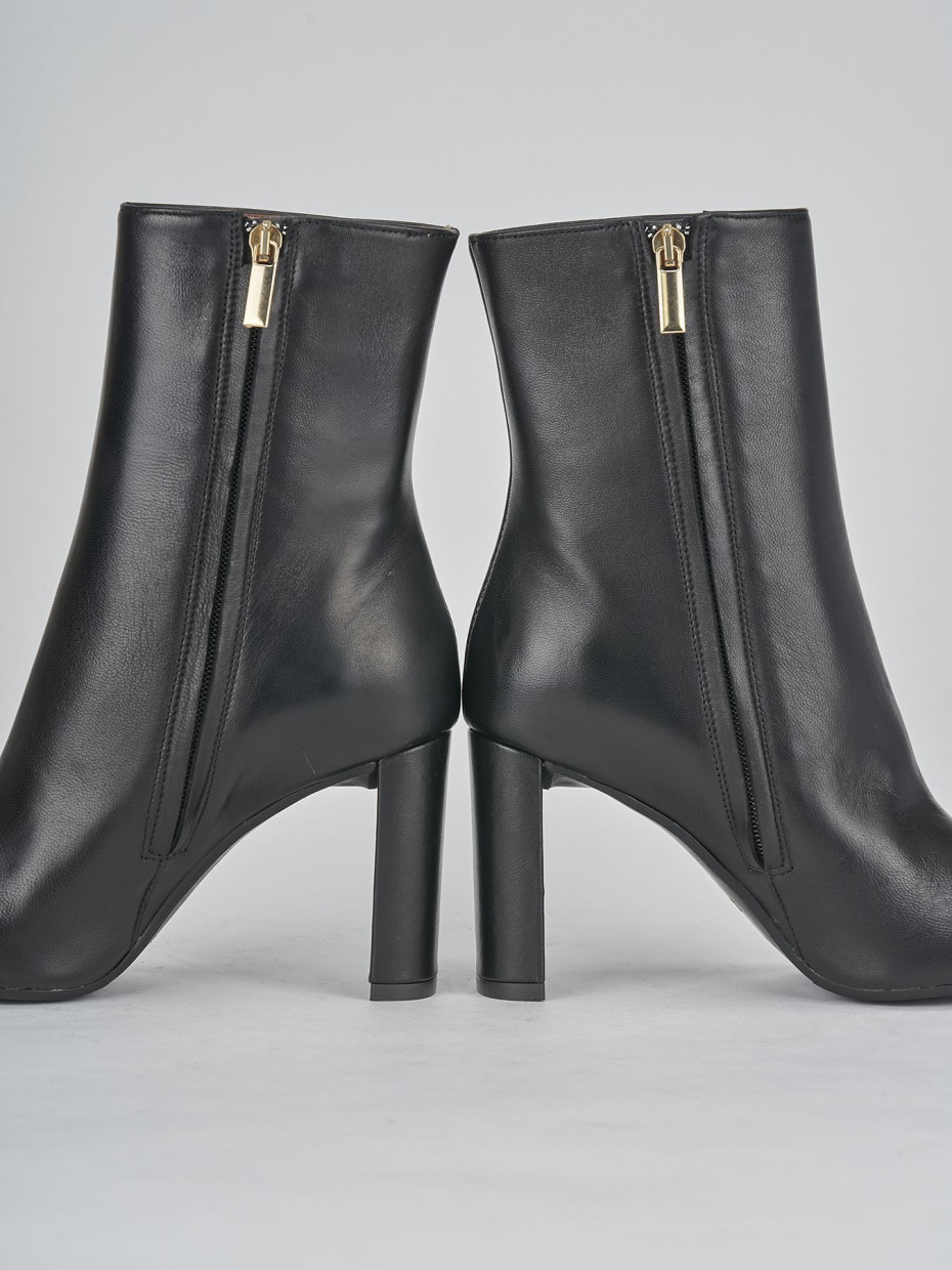 Stivaletti tacco 9cm pelle nero